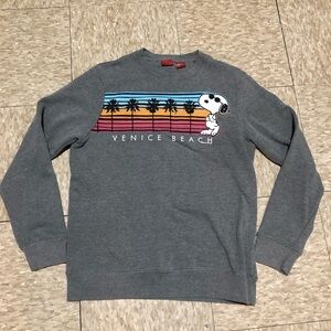 Peanuts Venice Beach Grey Crew New Sweater Size M